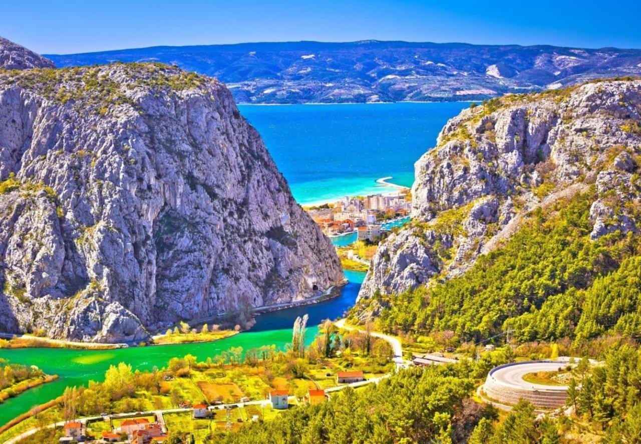 Villa Borzic Omis Exterior photo